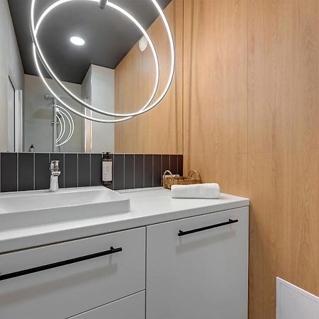 Boutique Aura 40 By Grand Apartments กดัญสก์ ภายนอก รูปภาพ