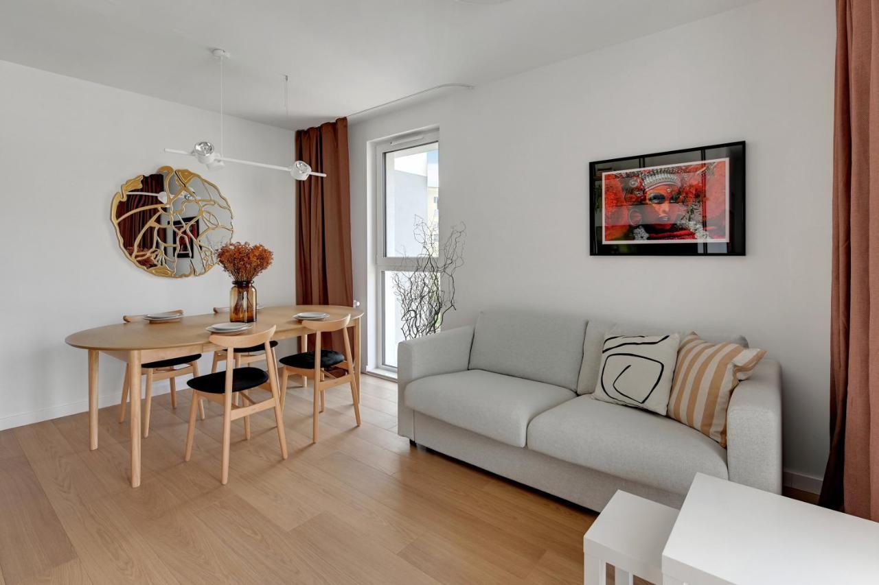Boutique Aura 40 By Grand Apartments กดัญสก์ ภายนอก รูปภาพ