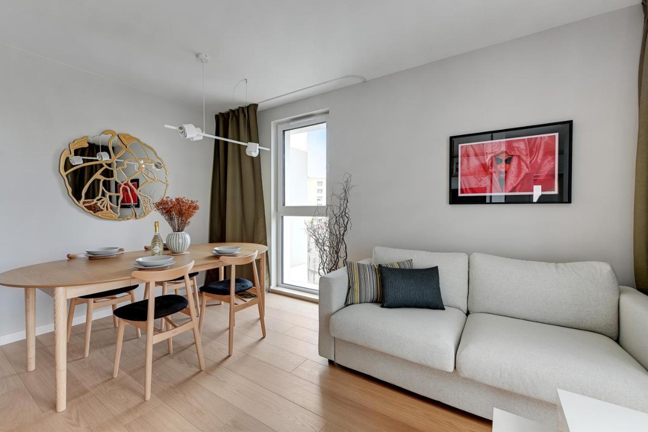 Boutique Aura 40 By Grand Apartments กดัญสก์ ภายนอก รูปภาพ
