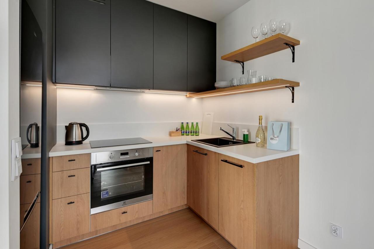 Boutique Aura 40 By Grand Apartments กดัญสก์ ภายนอก รูปภาพ