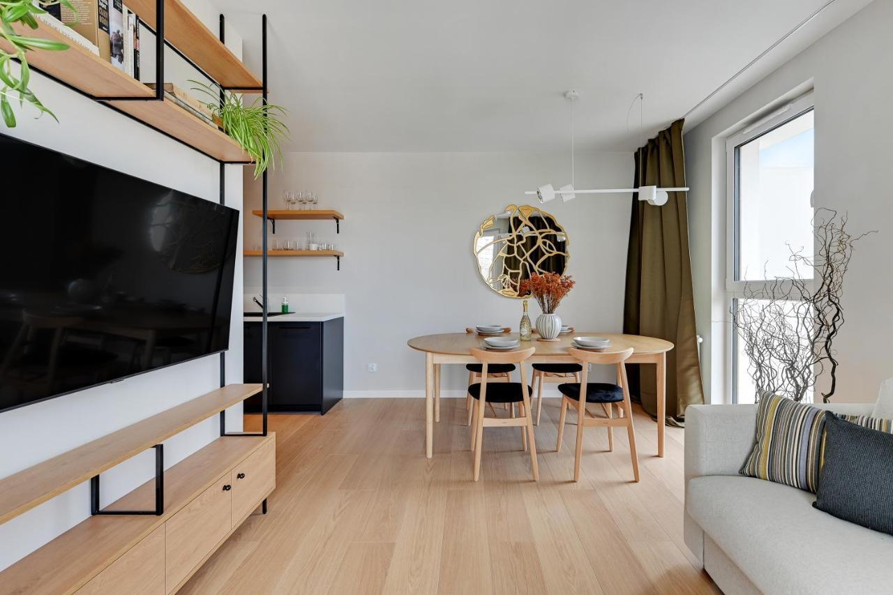 Boutique Aura 40 By Grand Apartments กดัญสก์ ภายนอก รูปภาพ