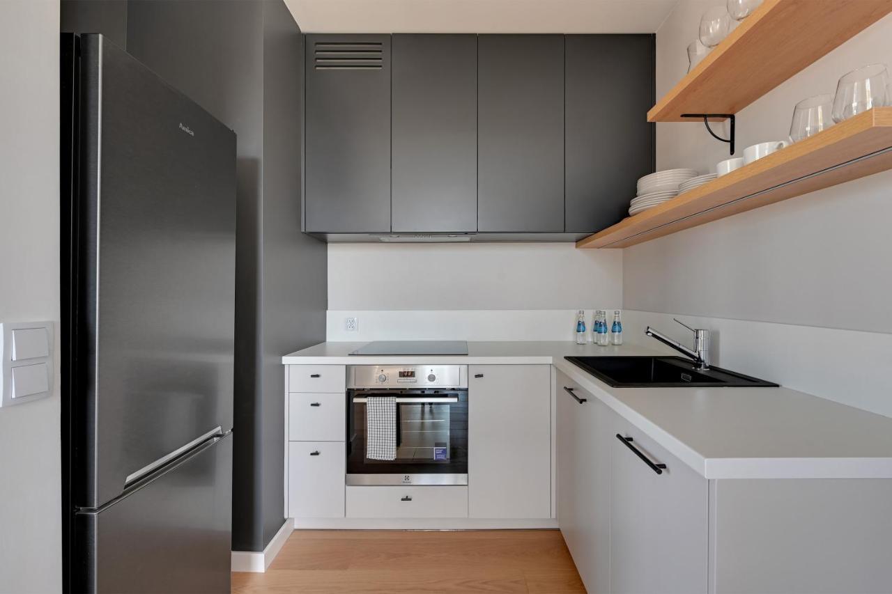 Boutique Aura 40 By Grand Apartments กดัญสก์ ภายนอก รูปภาพ