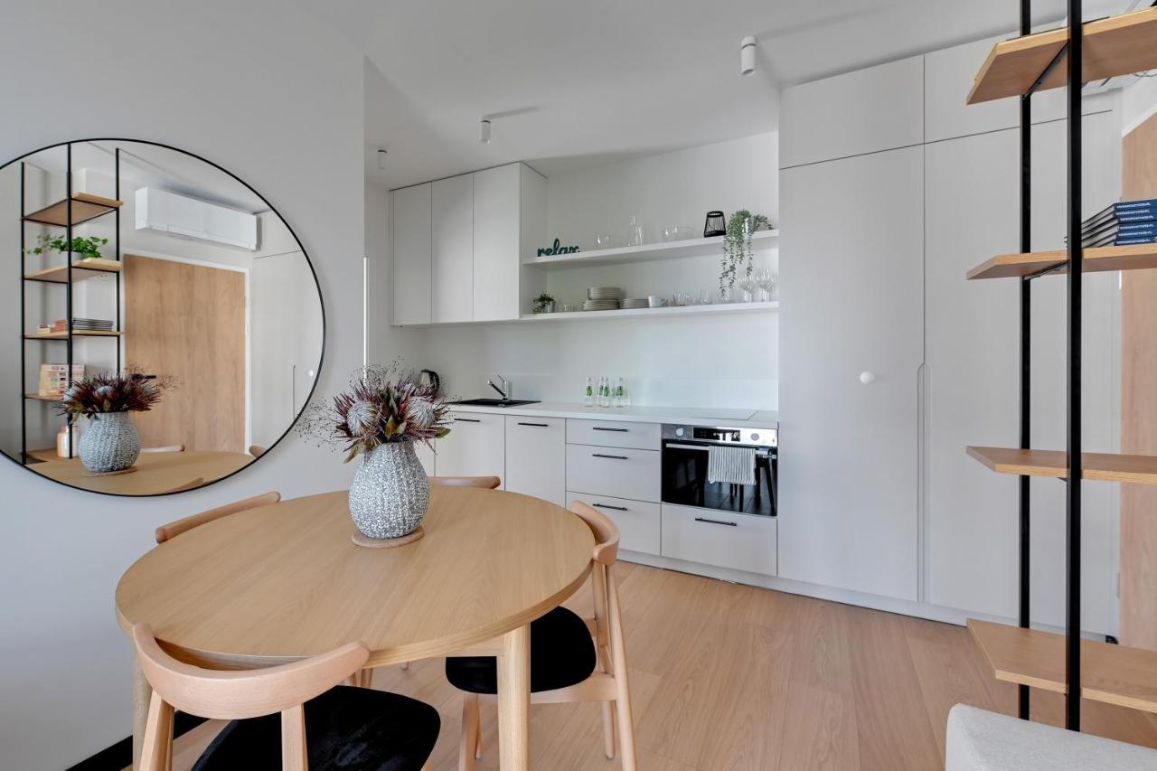 Boutique Aura 40 By Grand Apartments กดัญสก์ ภายนอก รูปภาพ